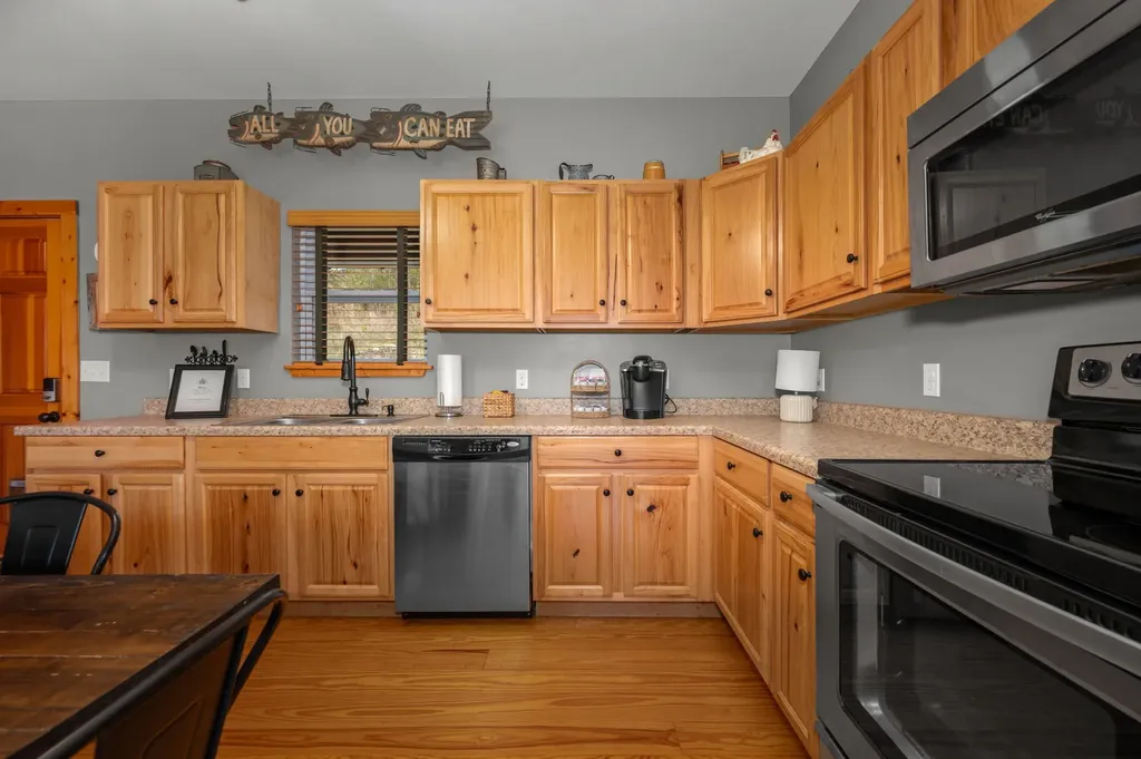 929 Old Casey Cove Road Smithville TN 37166