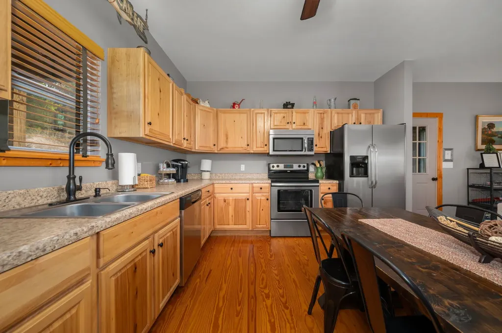 929 Old Casey Cove Road Smithville TN 37166