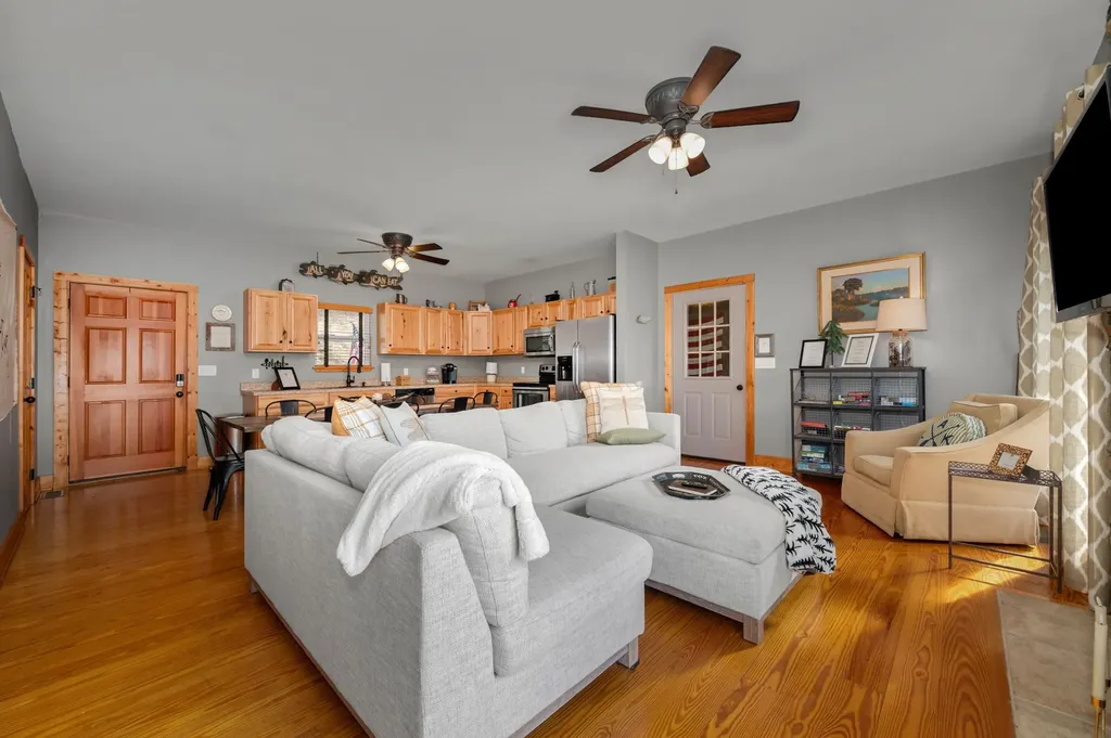 929 Old Casey Cove Road Smithville TN 37166