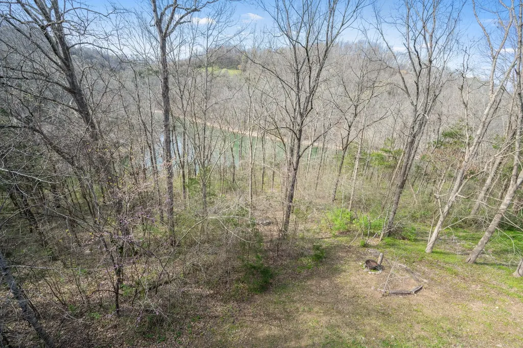 929 Old Casey Cove Road Smithville TN 37166