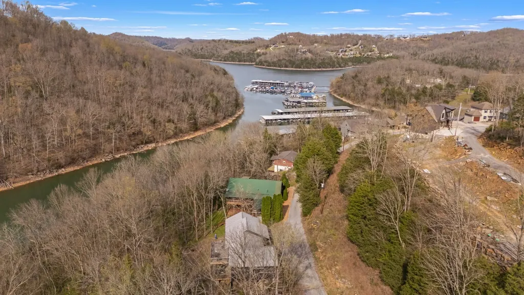 929 Old Casey Cove Road Smithville TN 37166