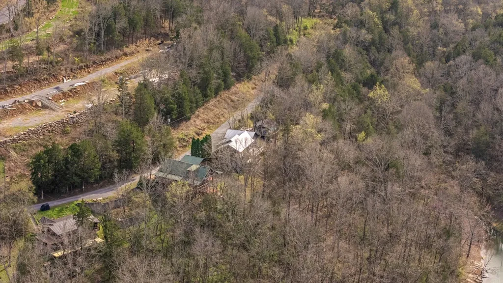 929 Old Casey Cove Road Smithville TN 37166
