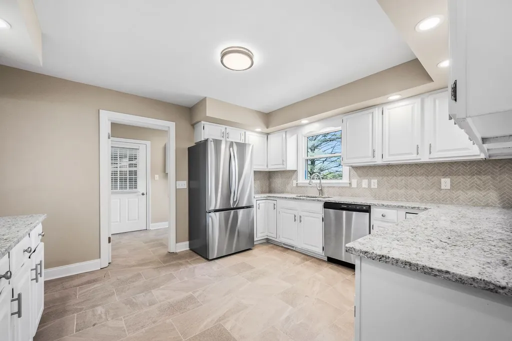 906 Country Club Drive Tullahoma TN 37388