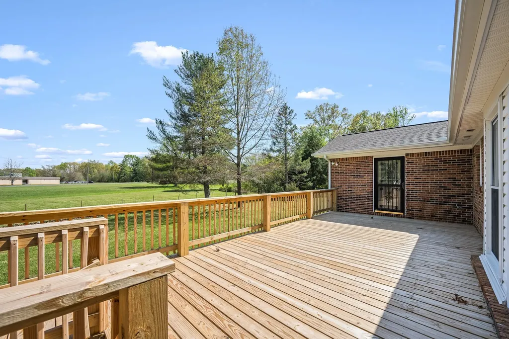 906 Country Club Drive Tullahoma TN 37388