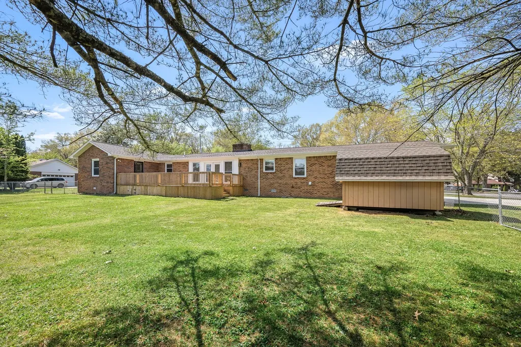 906 Country Club Drive Tullahoma TN 37388
