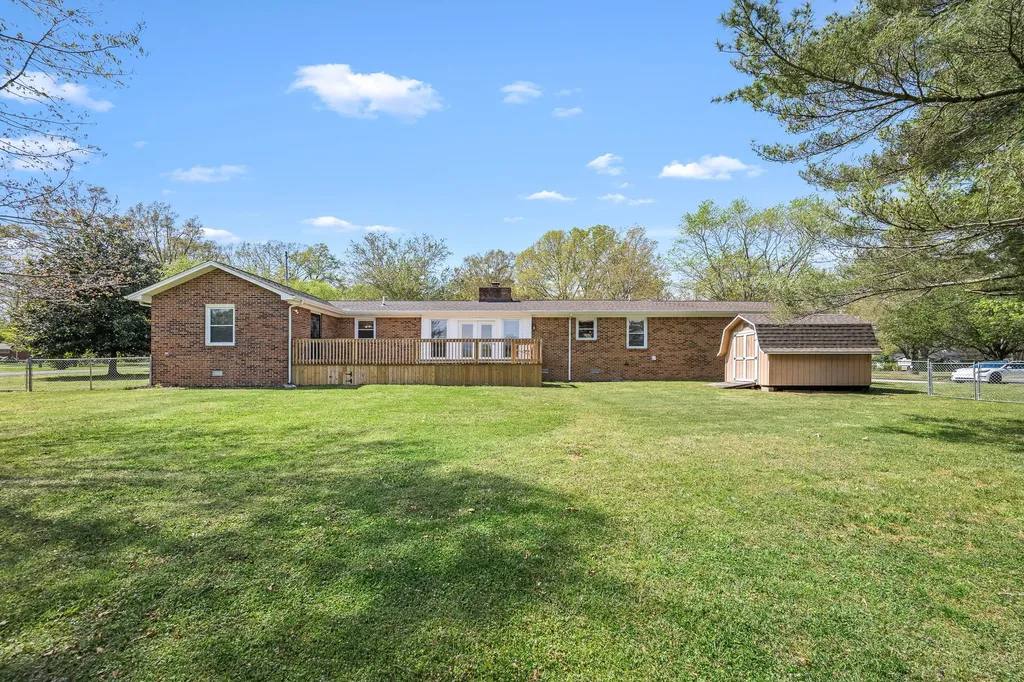 906 Country Club Drive Tullahoma TN 37388
