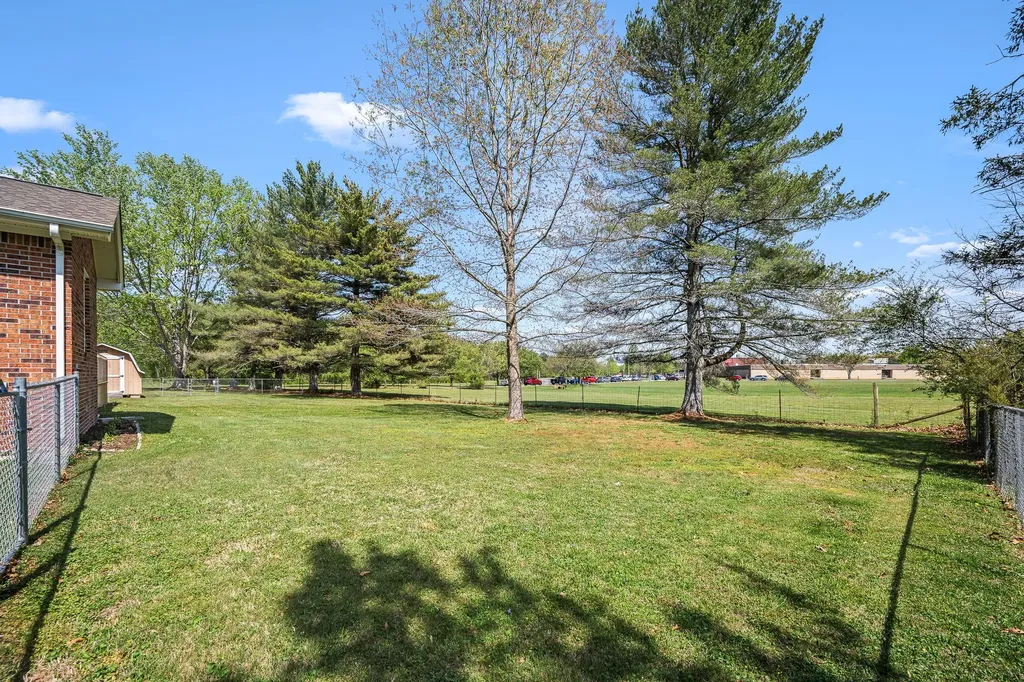 906 Country Club Drive Tullahoma TN 37388