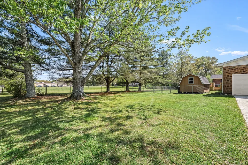 906 Country Club Drive Tullahoma TN 37388