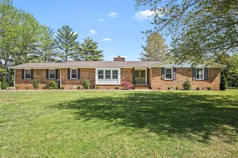 906 Country Club Drive Tullahoma TN 37388