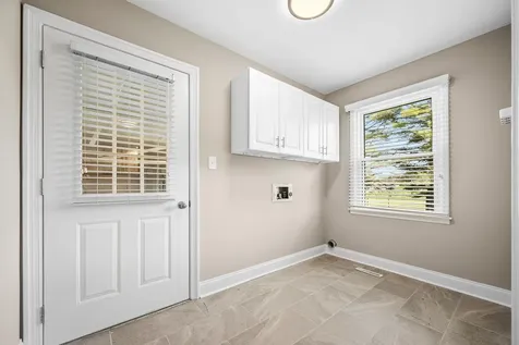 906 Country Club Drive Tullahoma TN 37388
