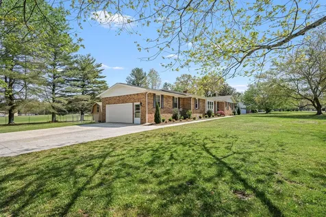 906 Country Club Drive Tullahoma TN 37388