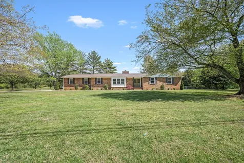 906 Country Club Drive Tullahoma TN 37388
