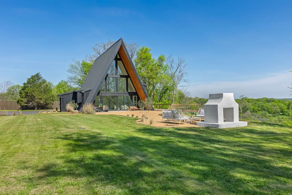 1836 New Highway 7 Columbia TN 38401