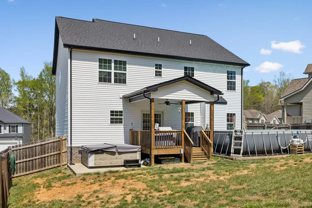 380 Barry Drive Clarksville TN 37040