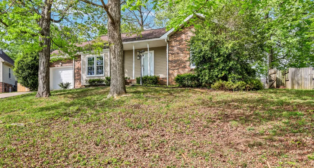 1710 Thistlewood Drive Clarksville TN 37042