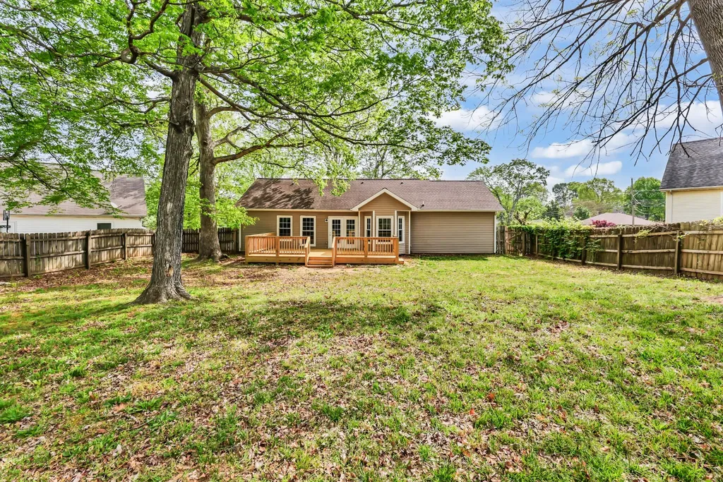 1710 Thistlewood Drive Clarksville TN 37042