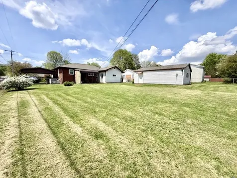 208 Navaho Trail Hopkinsville KY 42240