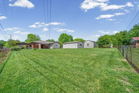 208 Navaho Trail Hopkinsville KY 42240
