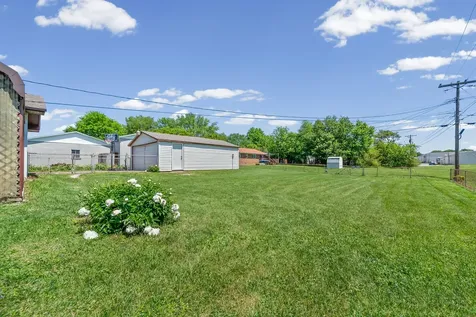 208 Navaho Trail Hopkinsville KY 42240