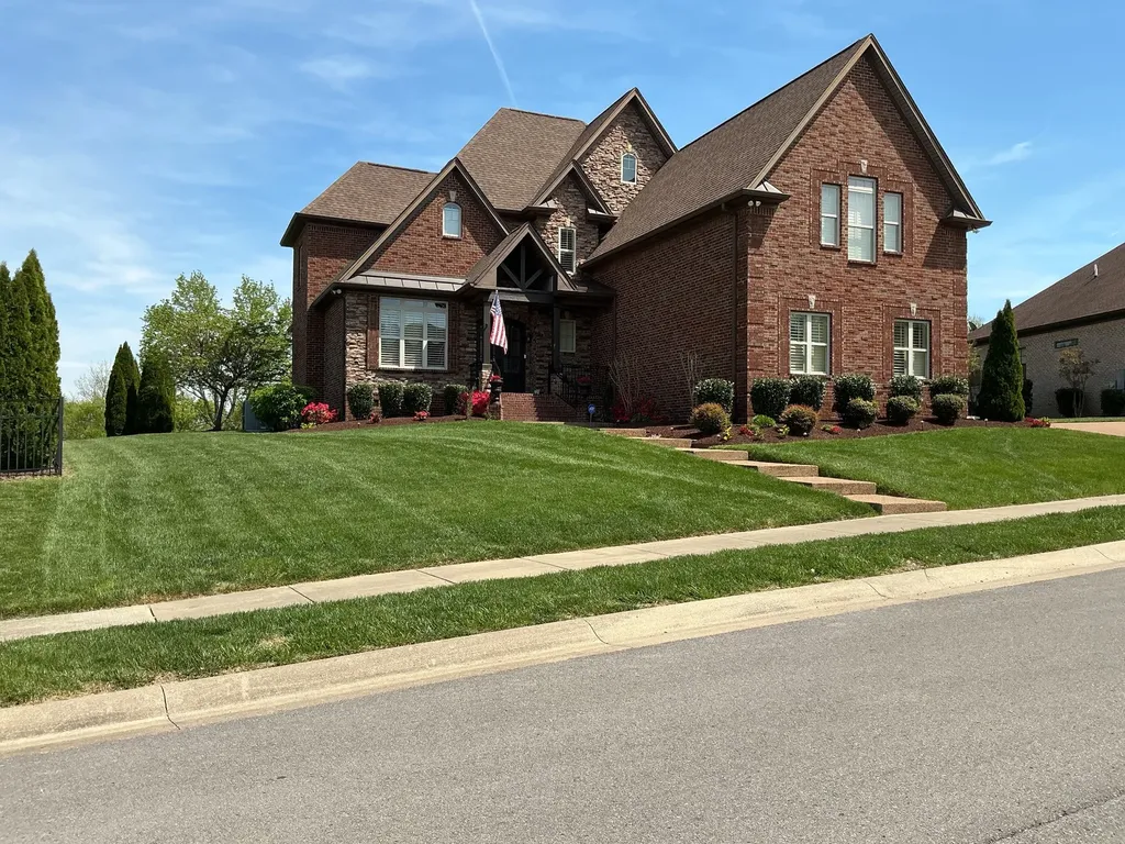 303 Charleston Street Lebanon TN 37087