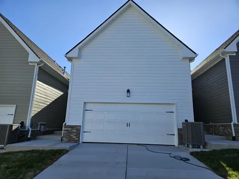 419 W Stonehaus Crossing Antioch TN 37013