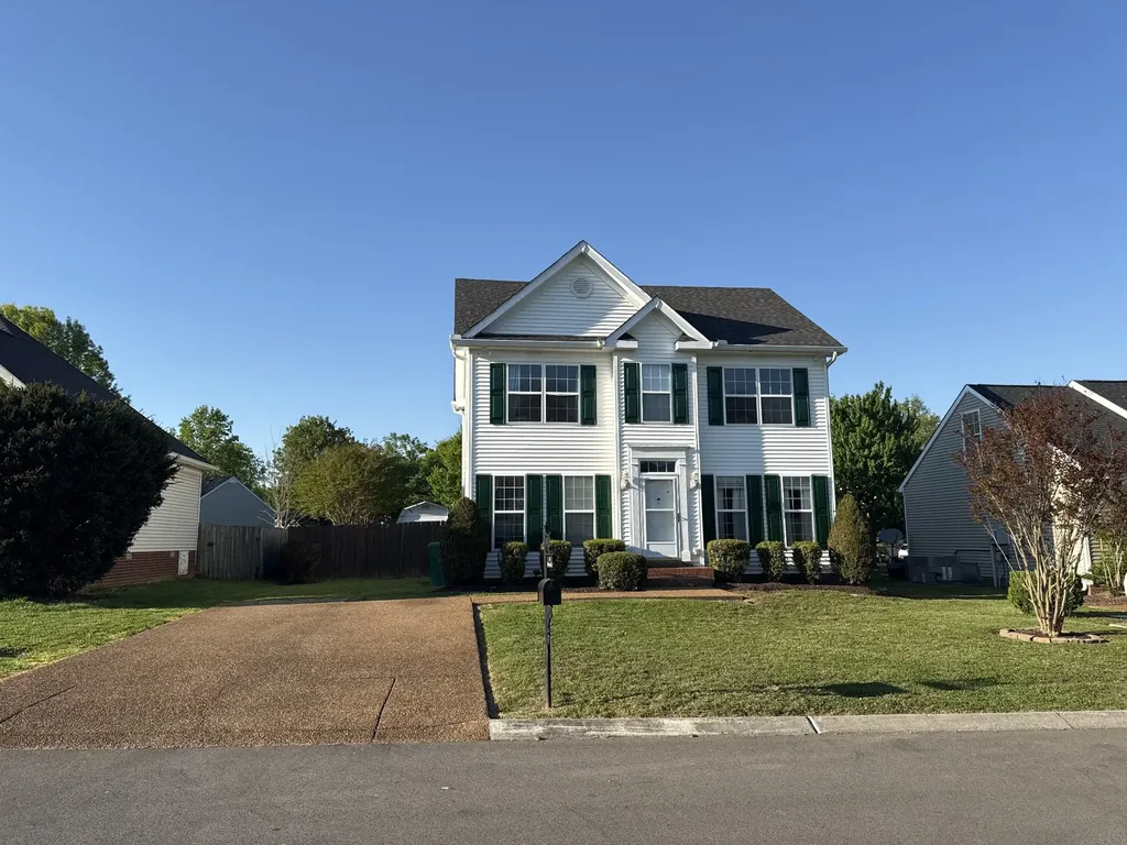 1110 Mcdonough Circle Thompsons Station TN 37179