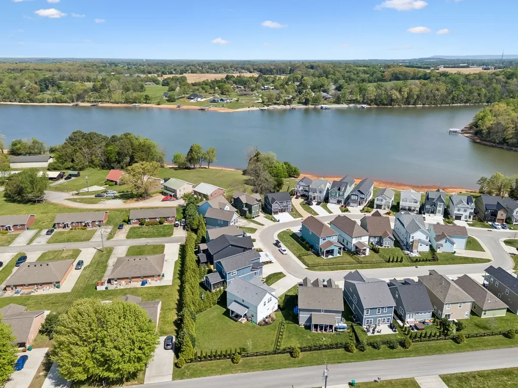 154 Barefoot Way Winchester TN 37398