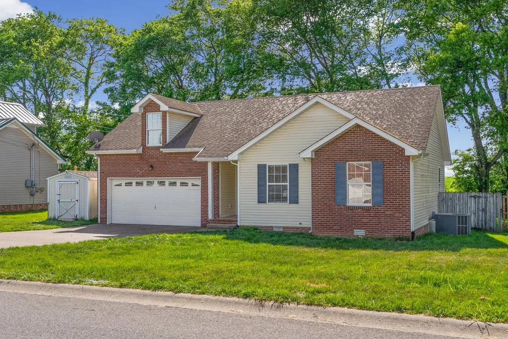 3553 Sandpiper Drive Clarksville TN 37042