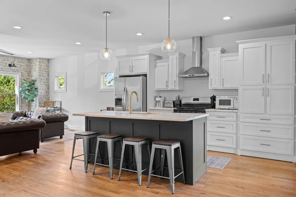 3802D Hutson Avenue Nashville TN 37216