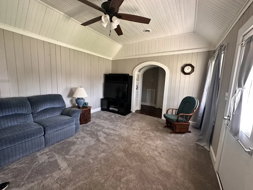 426 Frank Street Lawrenceburg TN 38464