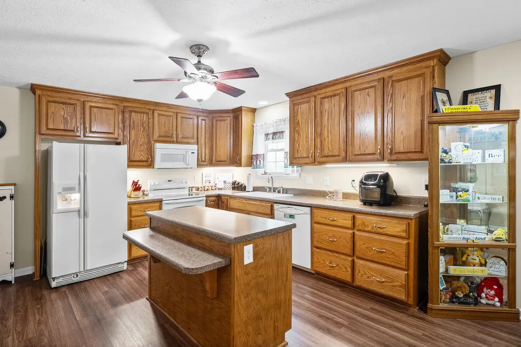 1038 Phillip Drive Portland TN 37148