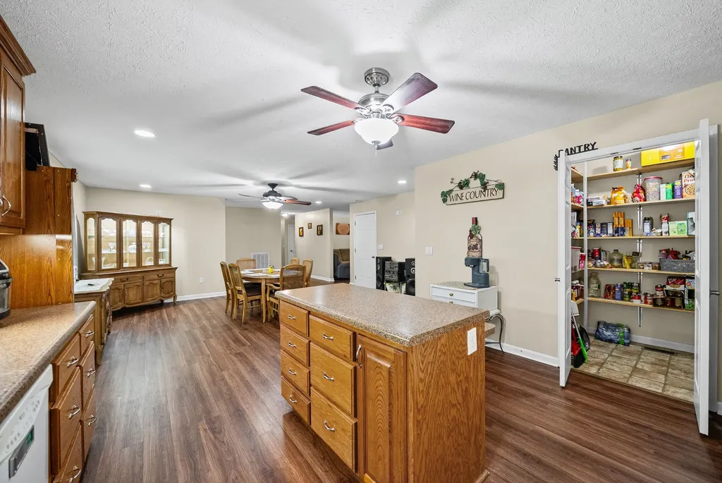 1038 Phillip Drive Portland TN 37148