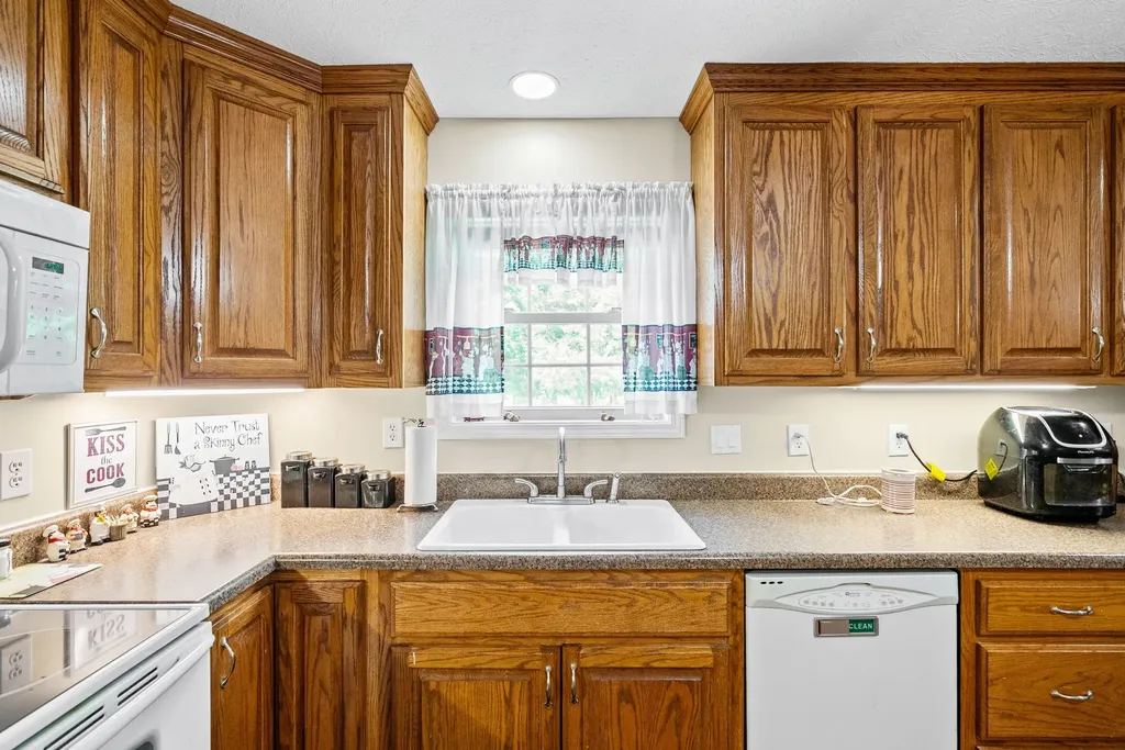 1038 Phillip Drive Portland TN 37148