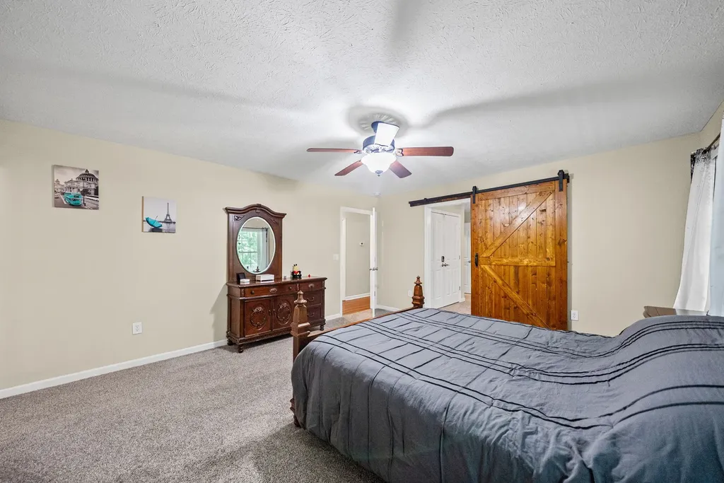 1038 Phillip Drive Portland TN 37148