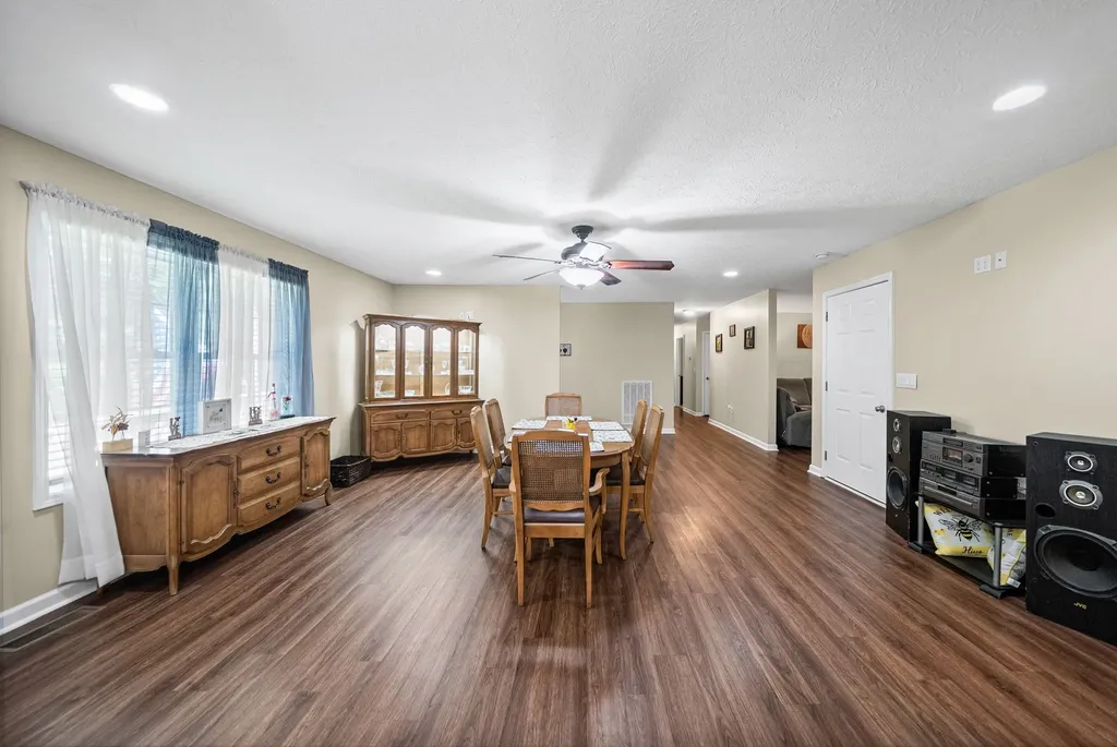 1038 Phillip Drive Portland TN 37148