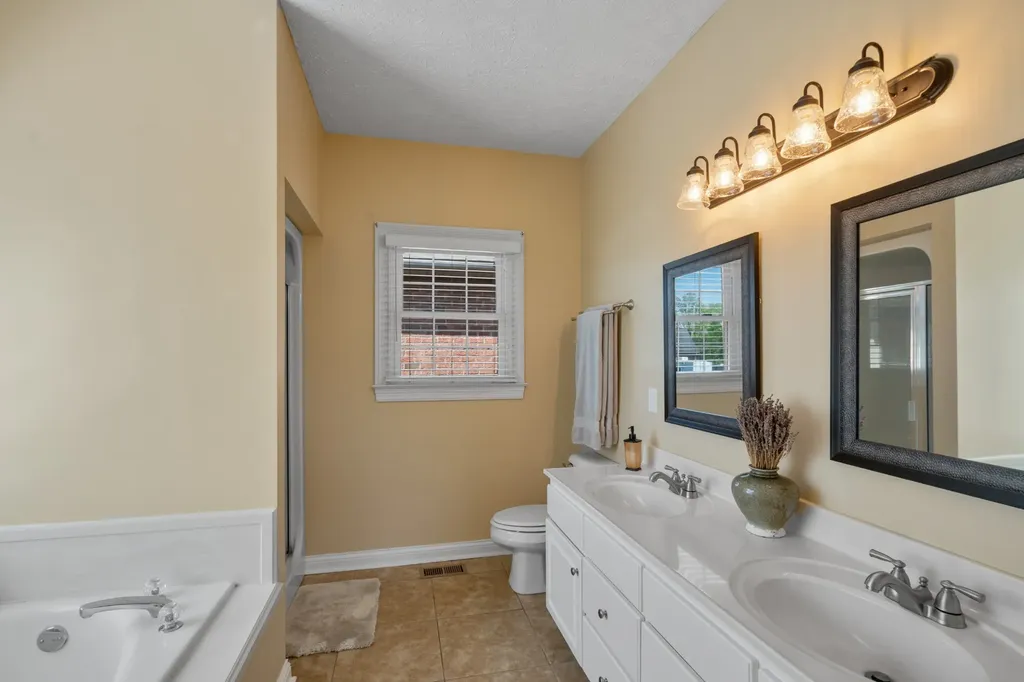 1118 Jessica Drive Lebanon TN 37087