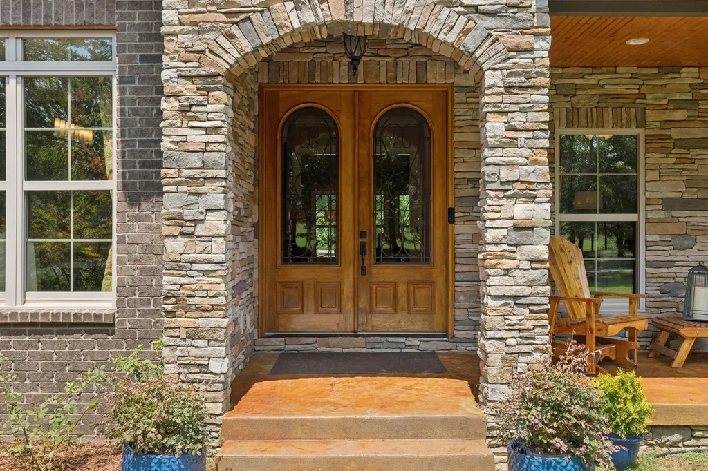 7270 Old Franklin Road Fairview TN 37062