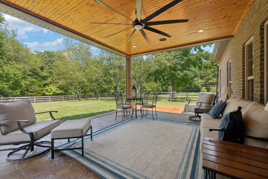 7270 Old Franklin Road Fairview TN 37062