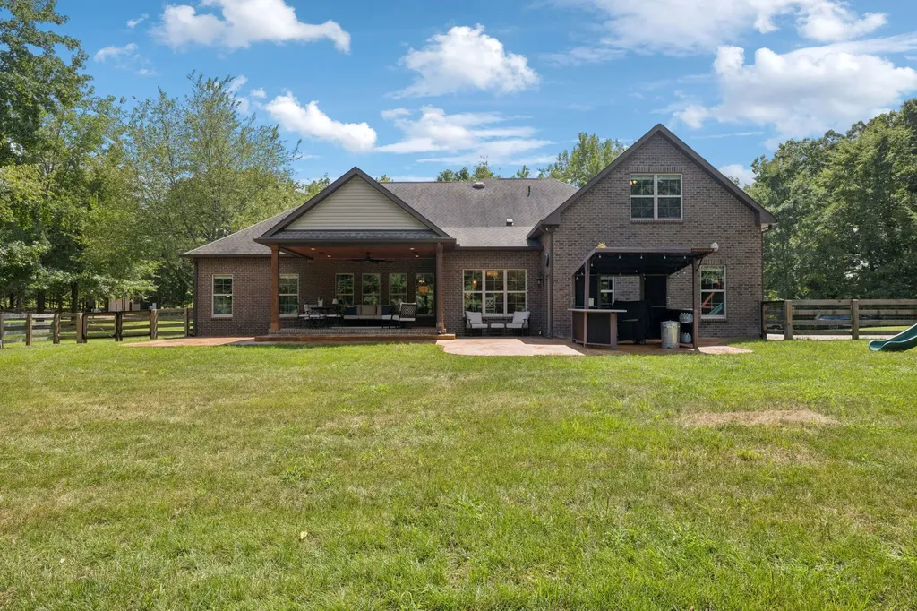 7270 Old Franklin Road Fairview TN 37062