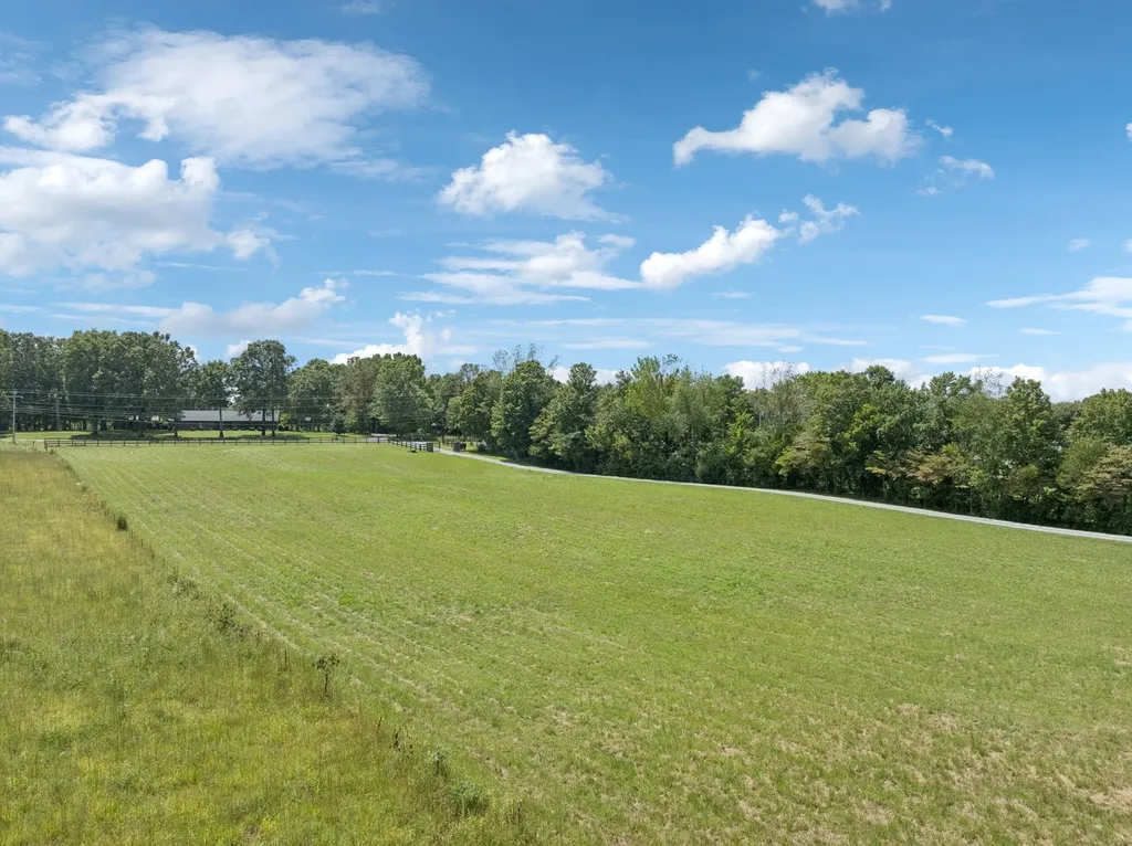 7270 Old Franklin Road Fairview TN 37062