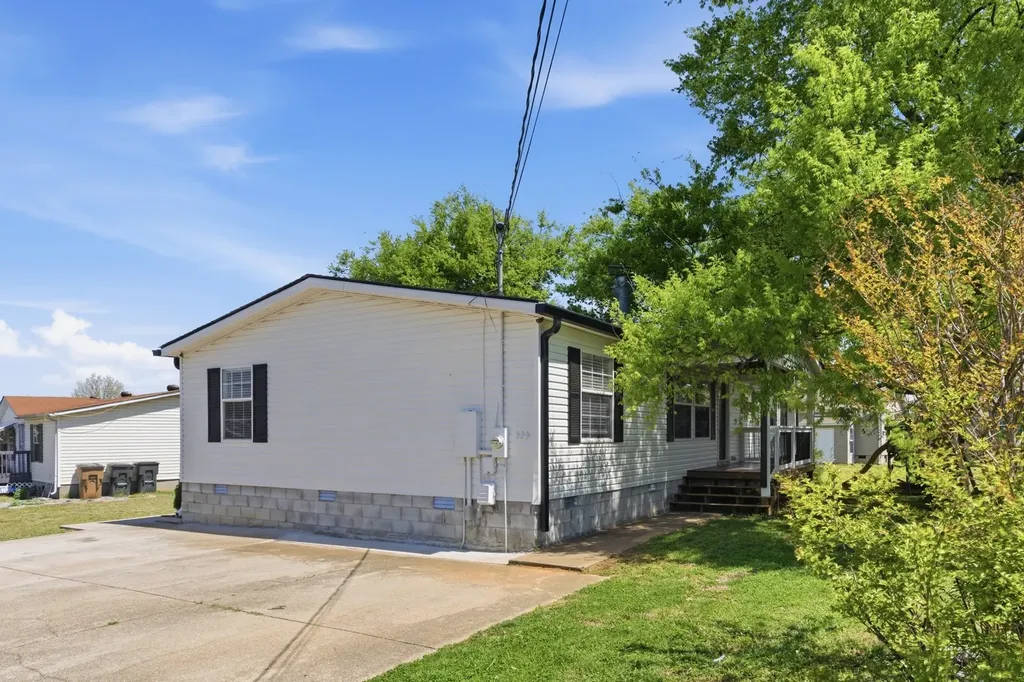 325 S Shore Drive Antioch TN 37013
