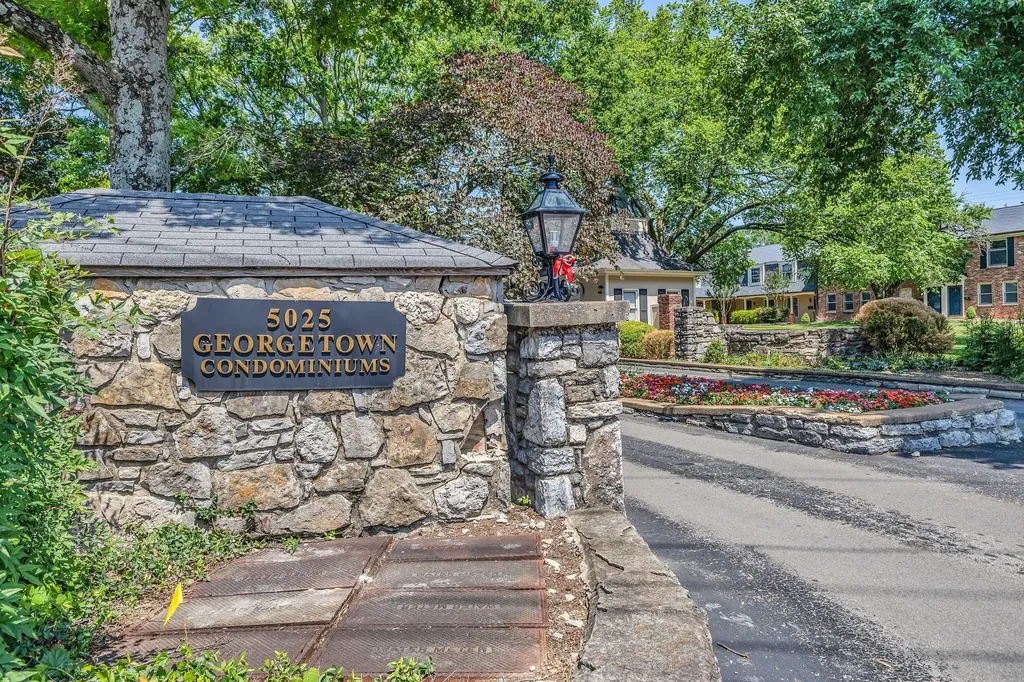 5025 Hillsboro Pike Nashville TN 37215