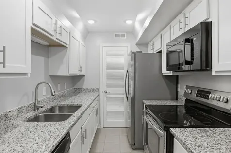 5025 Hillsboro Pike Nashville TN 37215