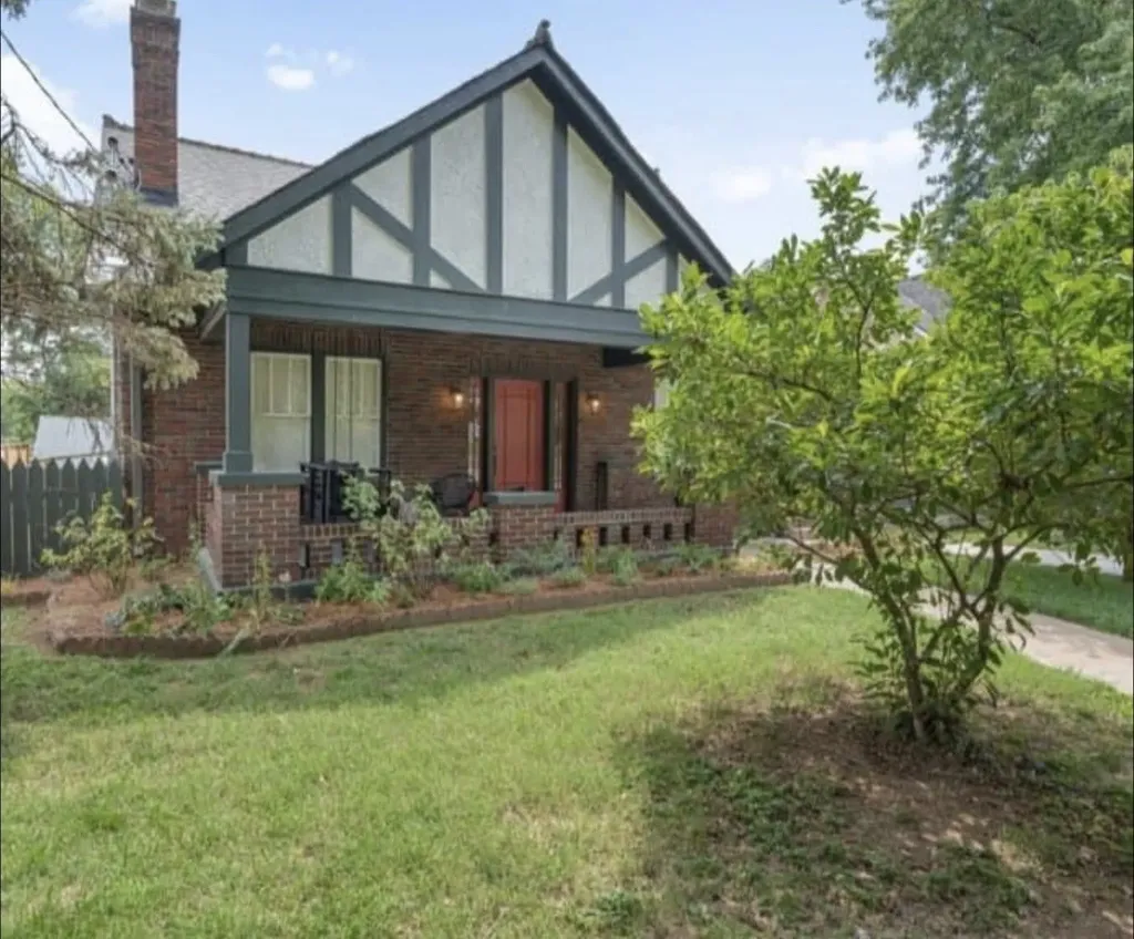 1002 Fairwin Avenue Nashville TN 37216