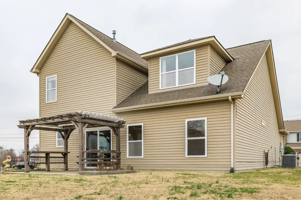 545 Callie Avenue Gallatin TN 37066