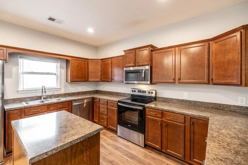545 Callie Avenue Gallatin TN 37066