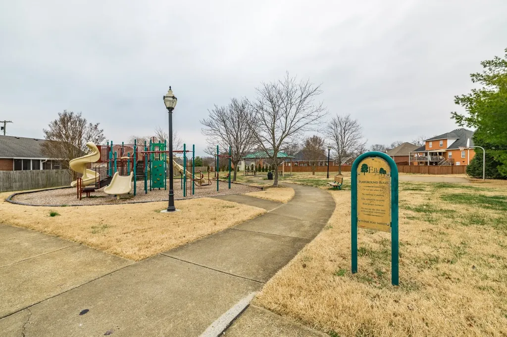545 Callie Avenue Gallatin TN 37066