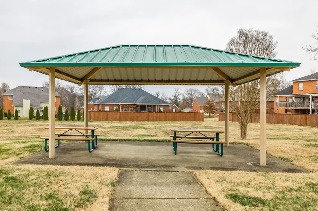 545 Callie Avenue Gallatin TN 37066