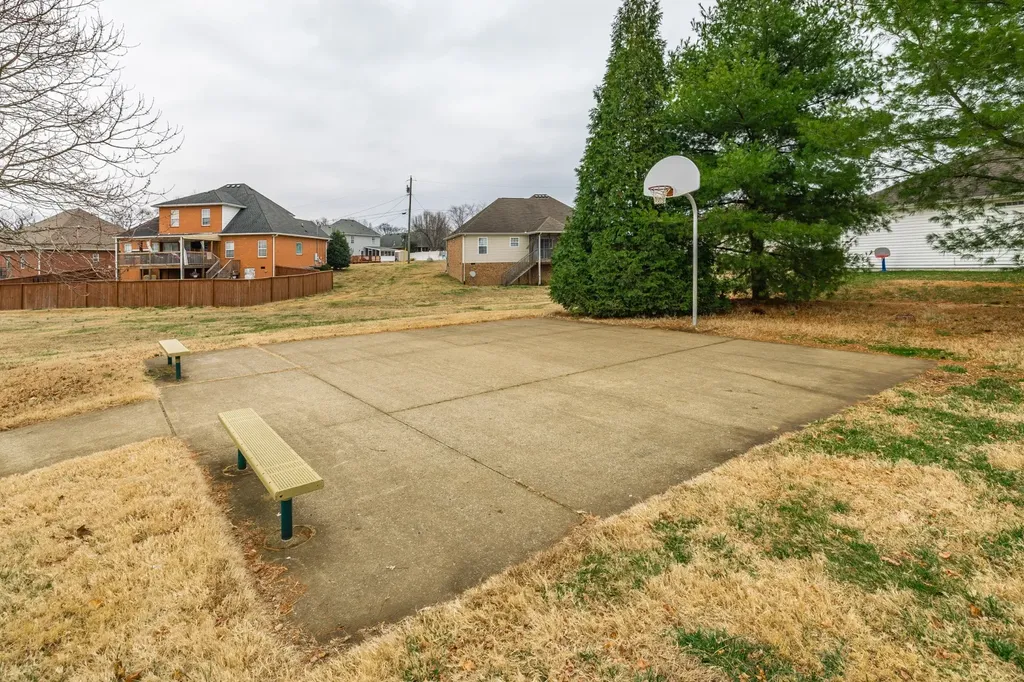 545 Callie Avenue Gallatin TN 37066
