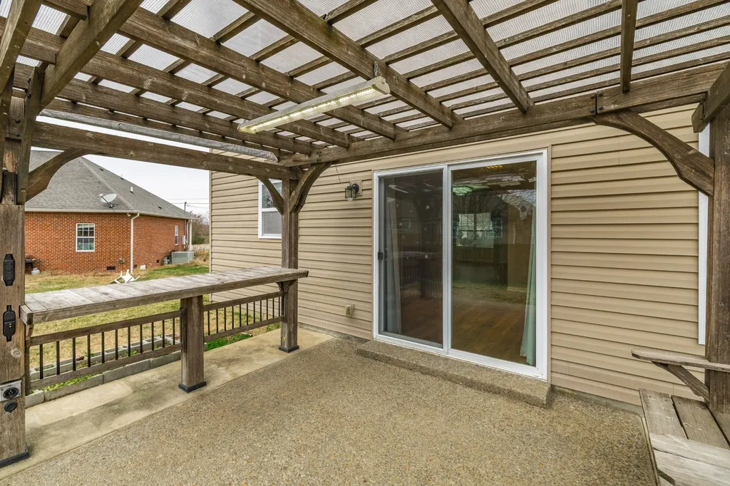 545 Callie Avenue Gallatin TN 37066